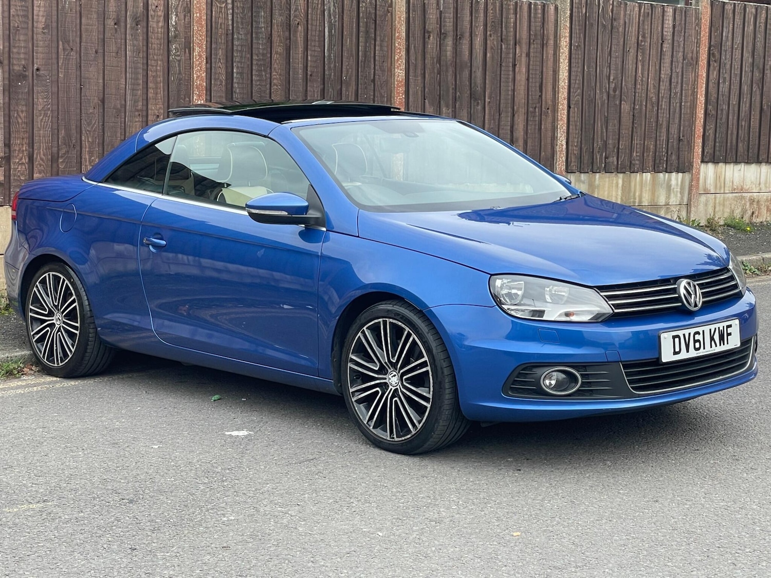 Used Volkswagen EOS 2011 for sale - 76215406: Photo 5