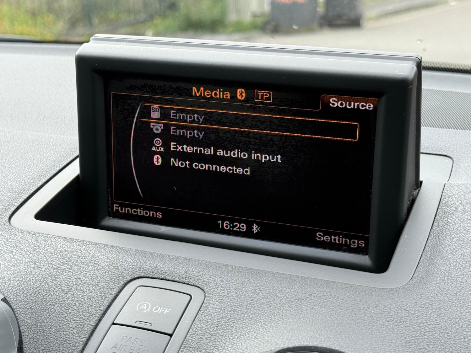 Used Audi A1 2011 for sale - 76987972: Photo 34