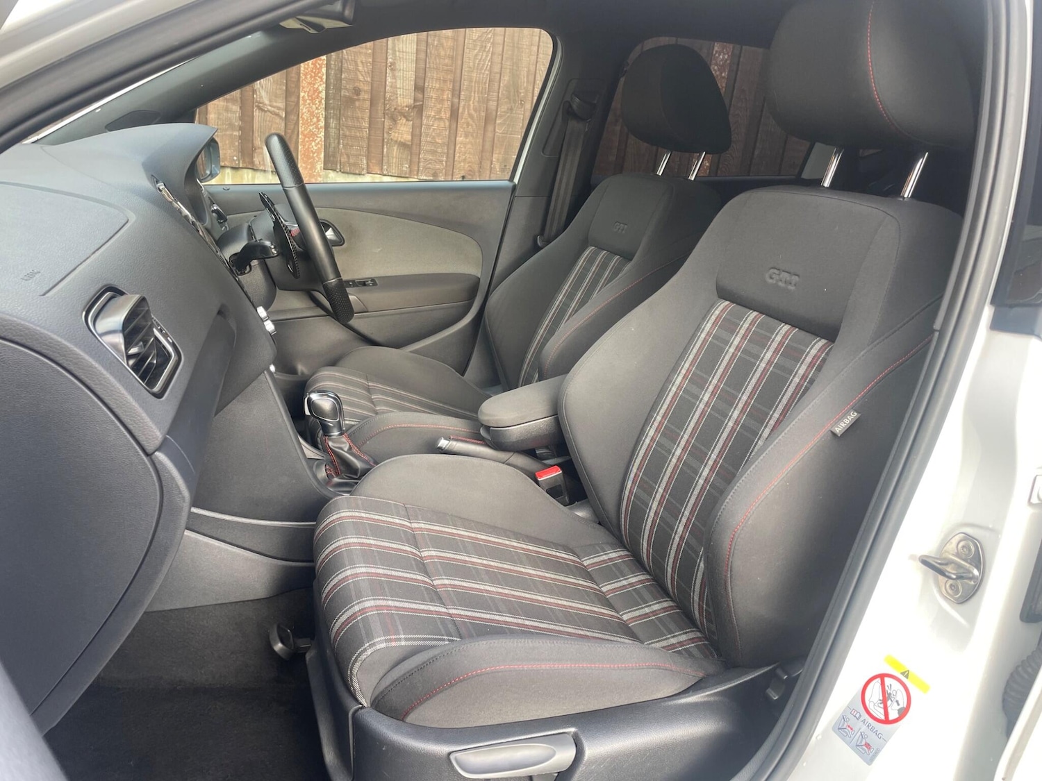 Used Volkswagen Polo 2013 for sale - 76317962: Photo 22