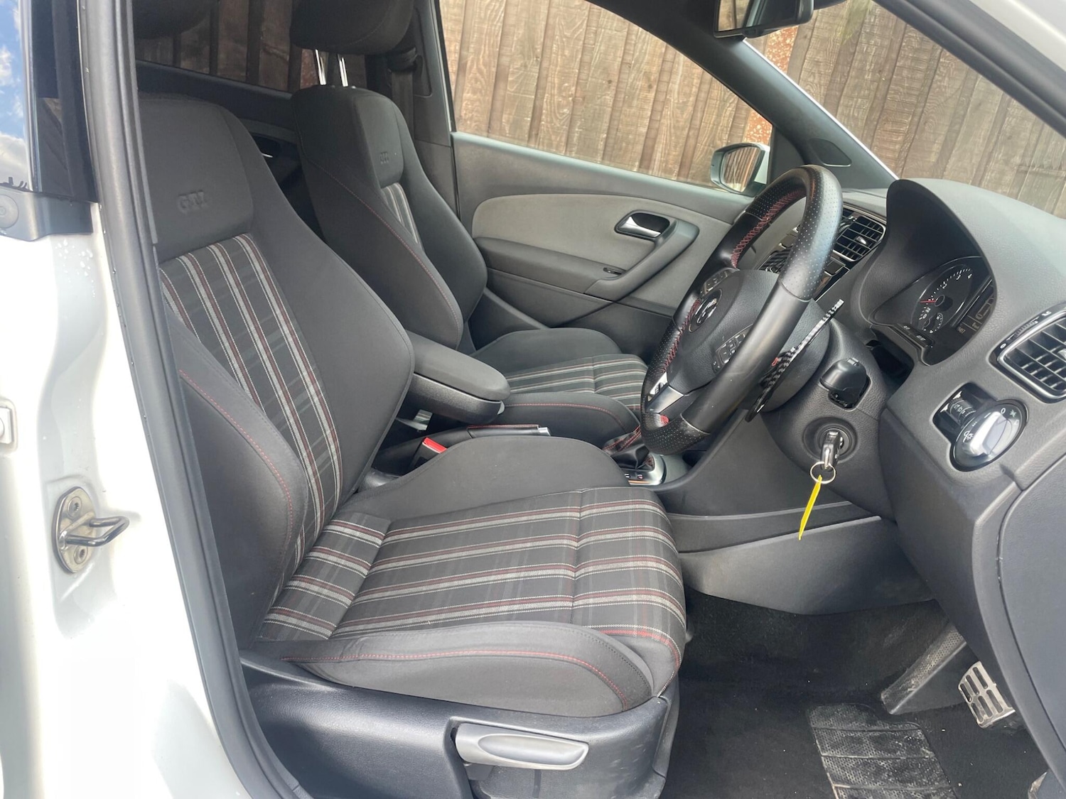 Used Volkswagen Polo 2013 for sale - 76317962: Photo 23