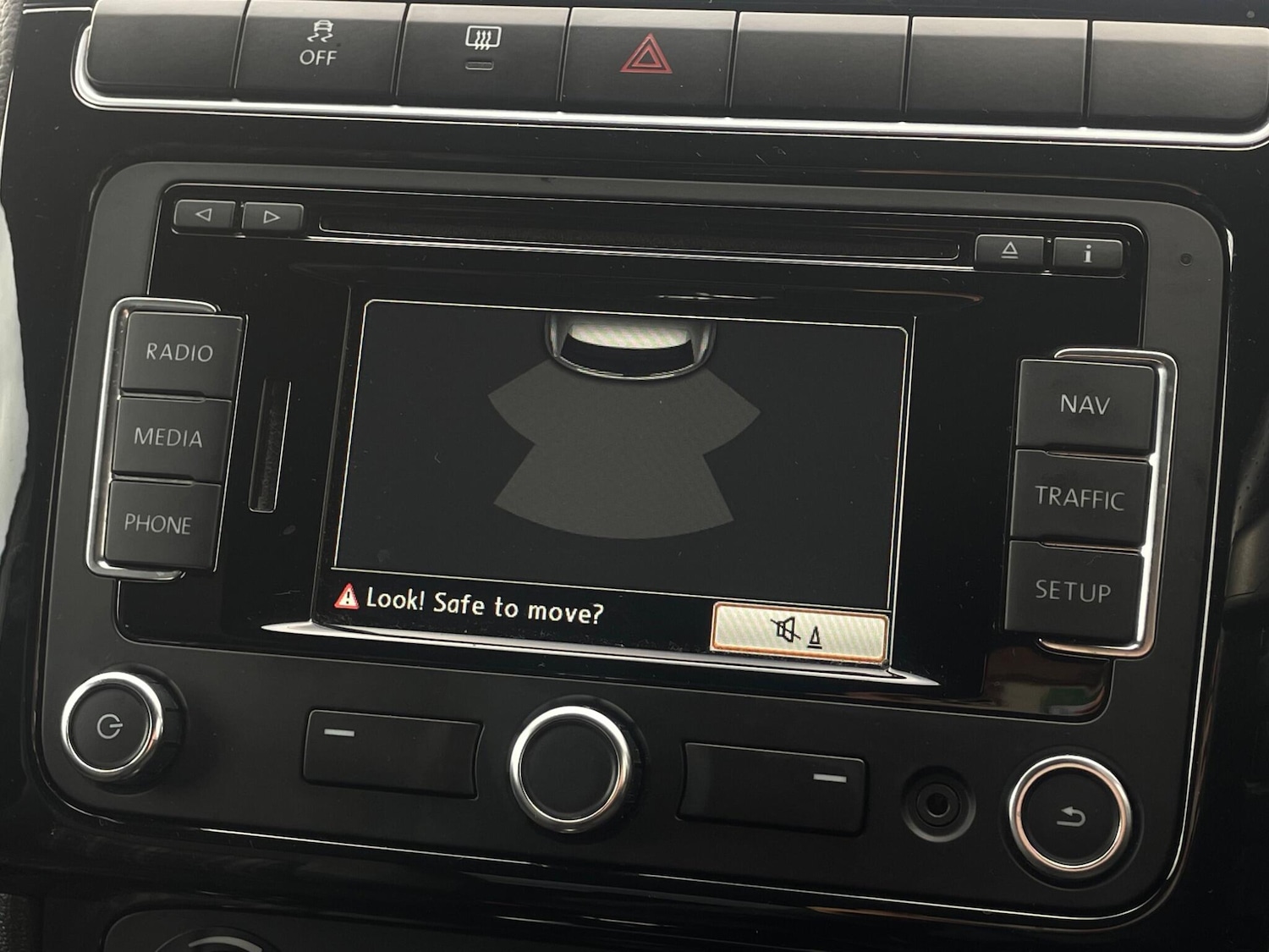 Used Volkswagen Polo 2013 for sale - 76317962: Photo 42