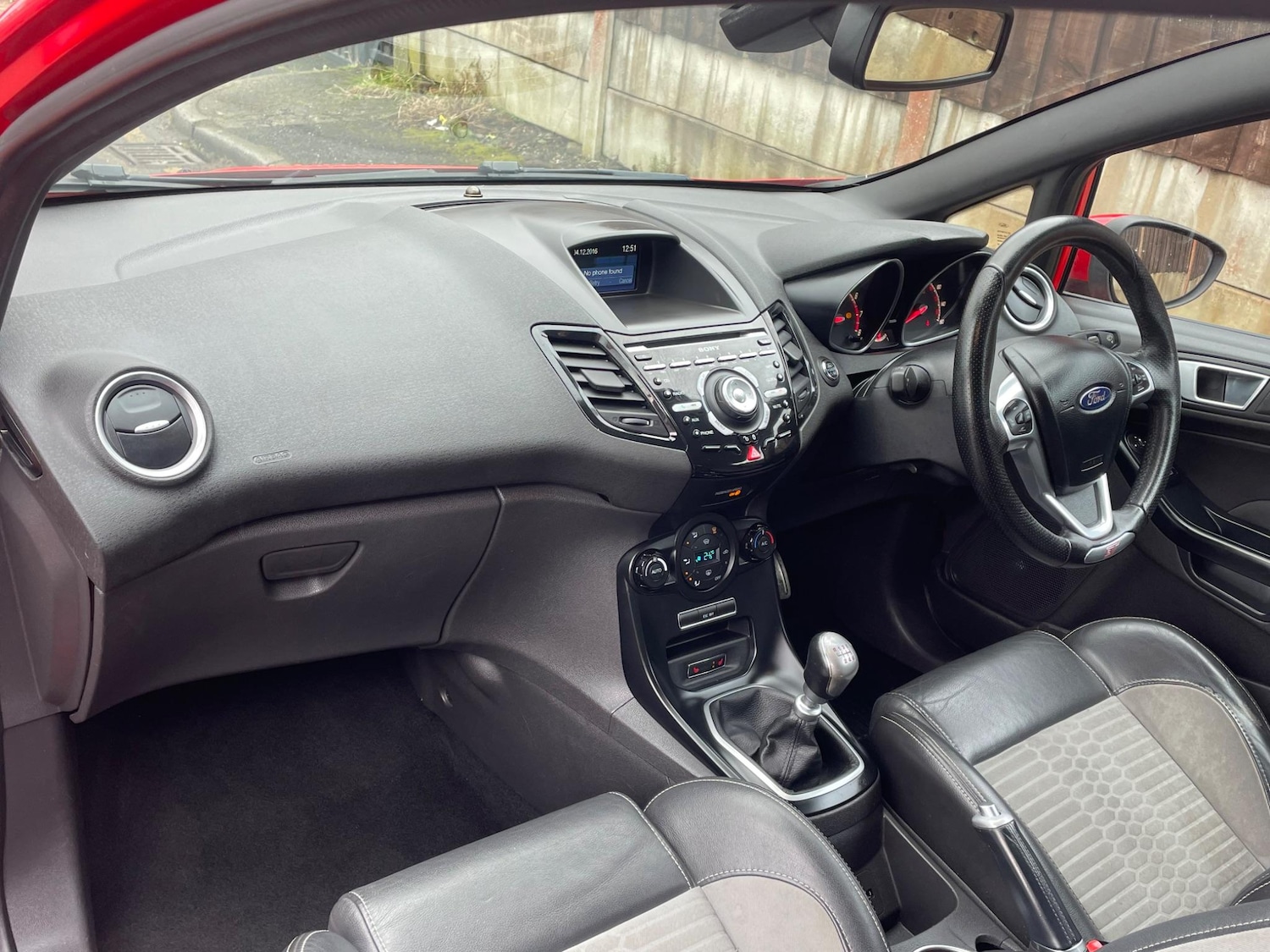 Used Ford Fiesta 2014 for sale - 77130647: Photo 18