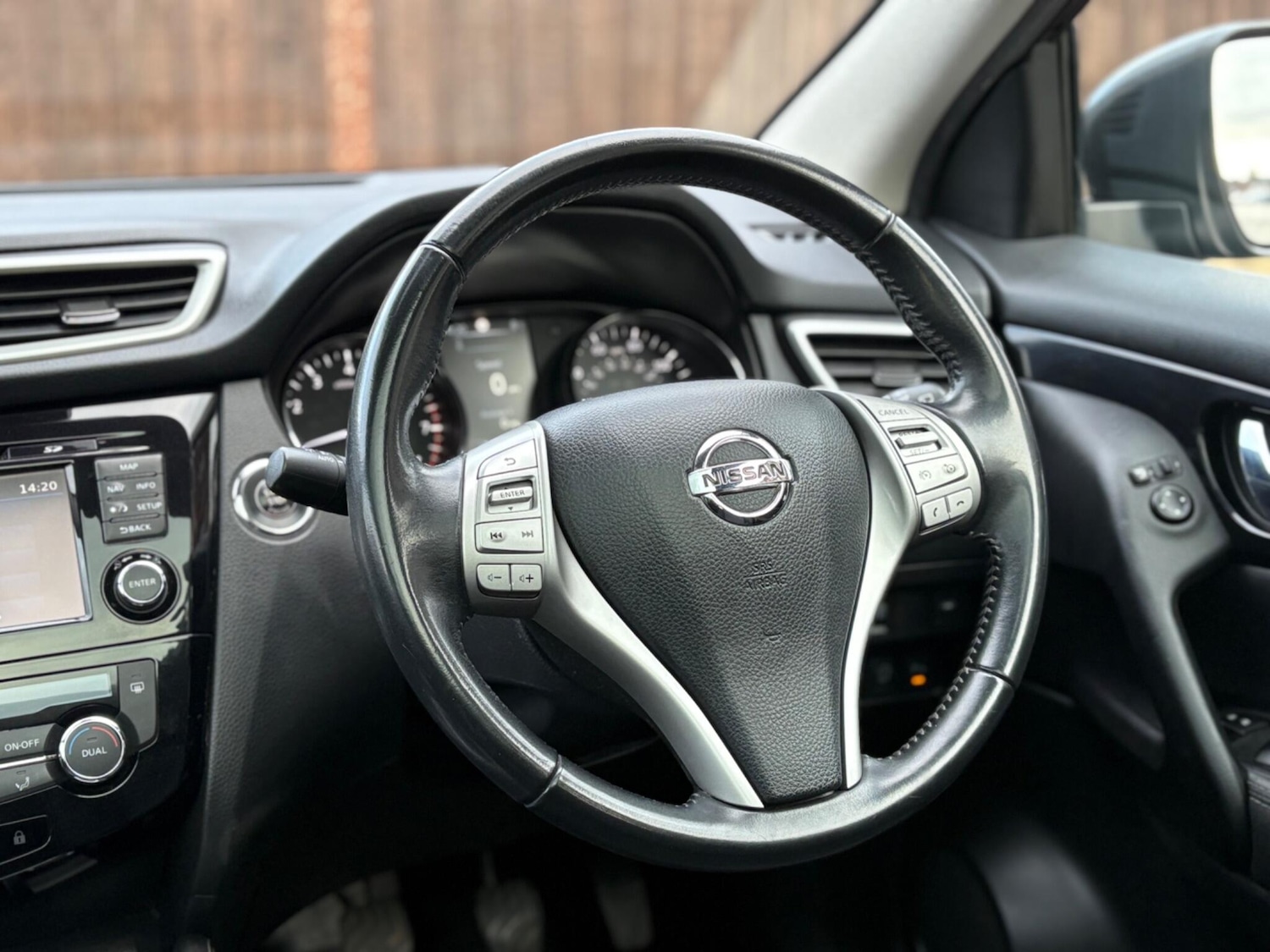 Used Nissan Qashqai 2016 for sale - 77387641: Photo 38