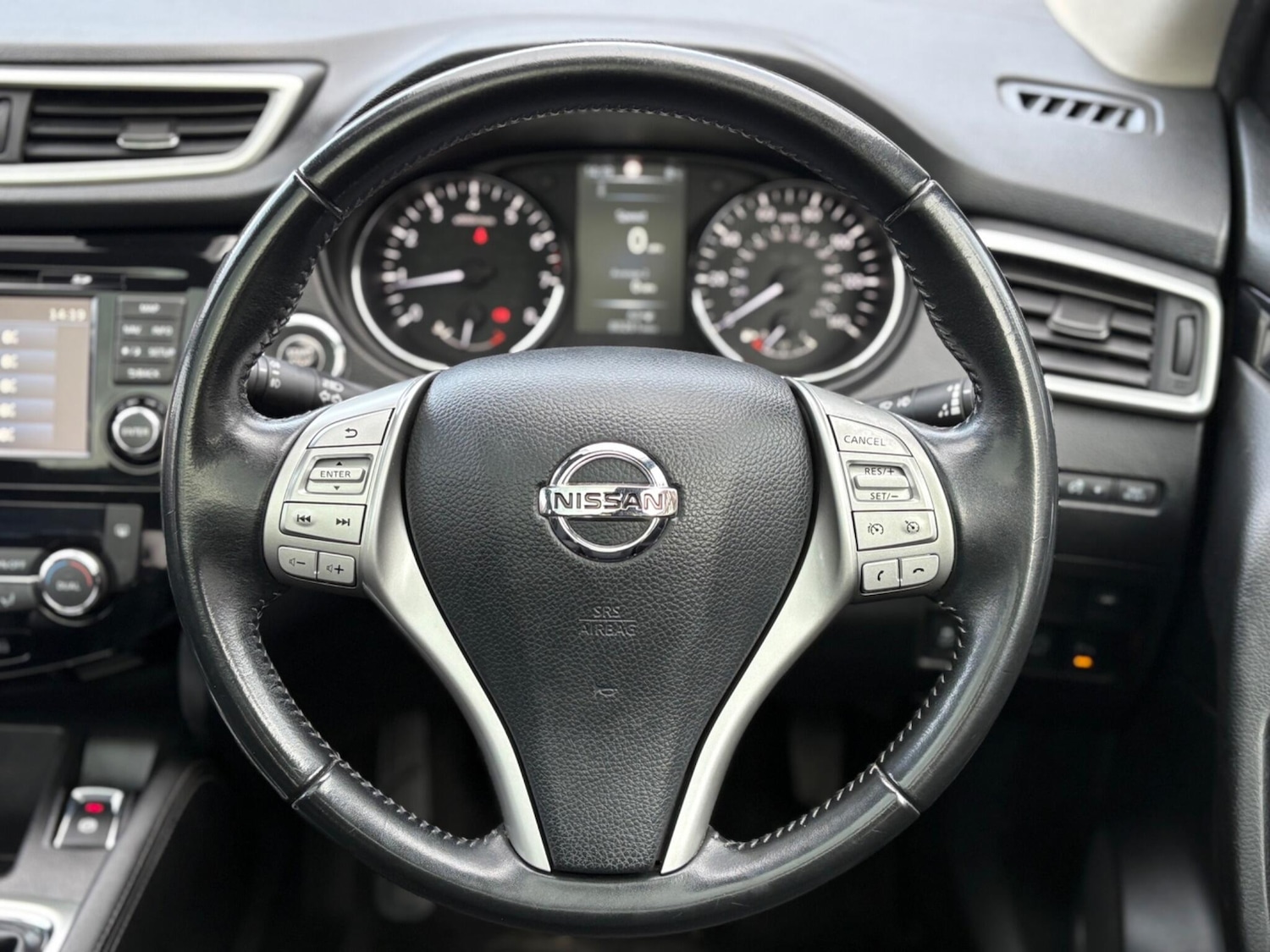 Used Nissan Qashqai 2016 for sale - 77387641: Photo 39