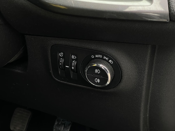 Used Vauxhall Corsa 2015 for sale - 73680747: Photo 39