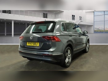 Used Volkswagen Tiguan 2017 for sale - 77351393: Photo