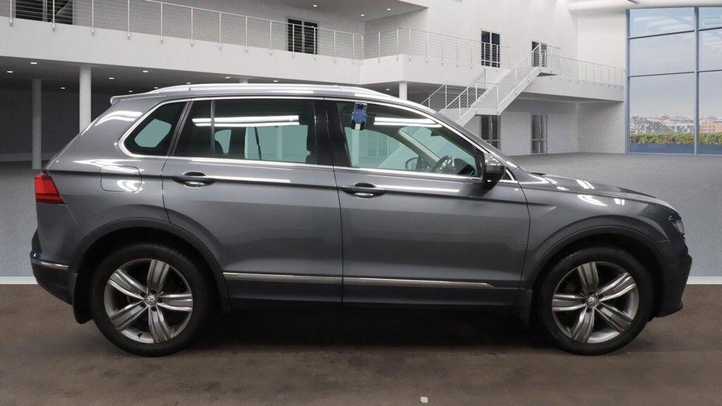 Used Volkswagen Tiguan 2017 for sale - 77351393: Photo 6