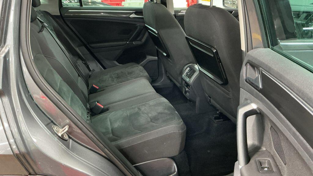 Used Volkswagen Tiguan 2017 for sale - 77351393: Photo 8