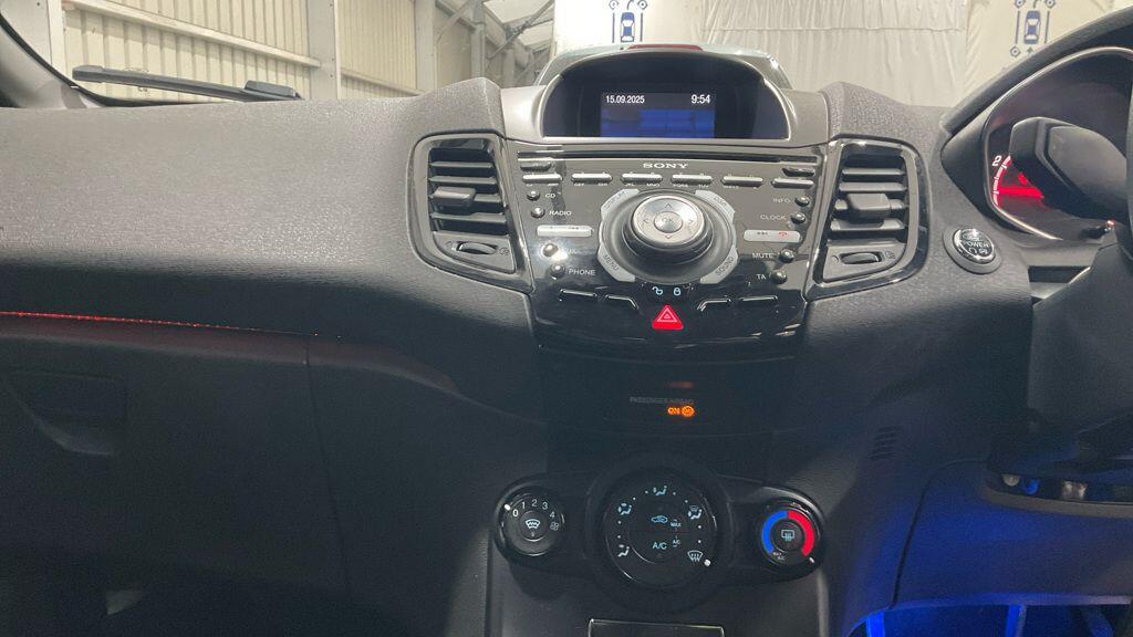 Used Ford Fiesta 2016 for sale - 76539203: Photo 10