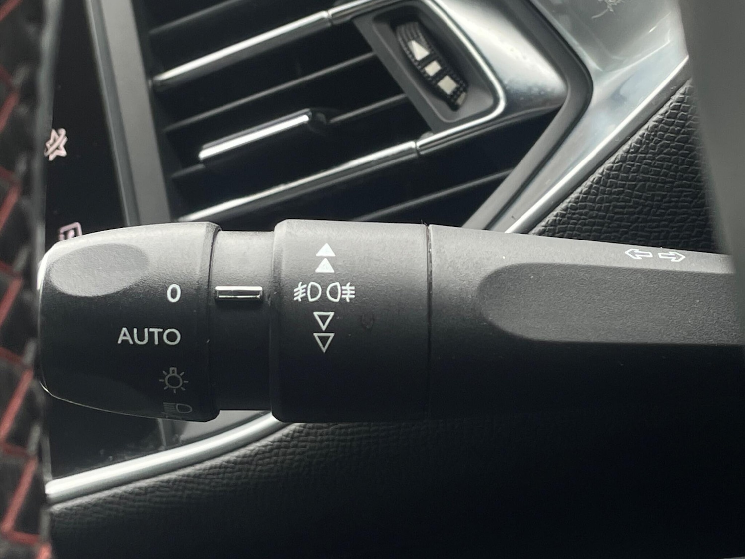 Used Peugeot 308 2015 for sale - 76179513: Photo 22