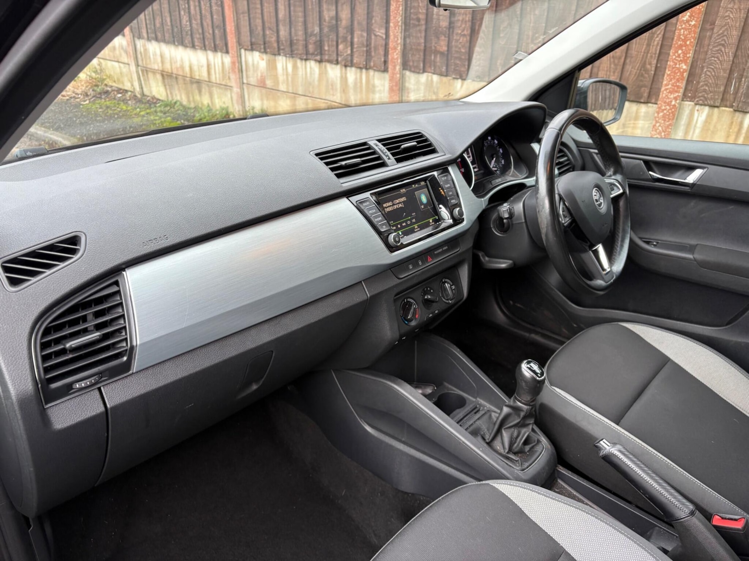 Used Skoda Fabia 2017 for sale - 77424632: Photo 33