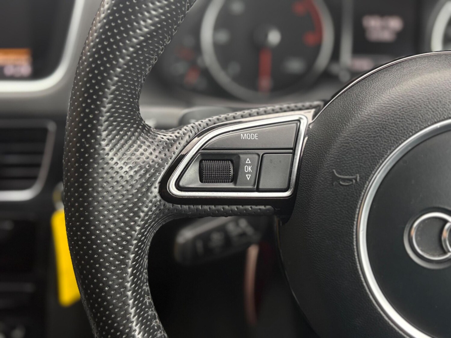 Used Audi Q5 2014 for sale - 77345072: Photo 49