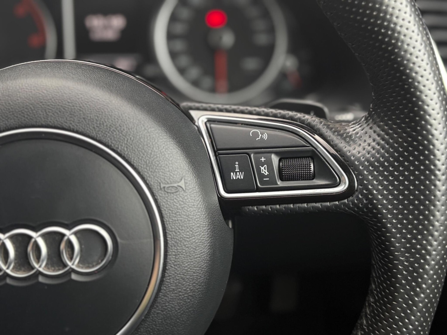 Used Audi Q5 2014 for sale - 77345072: Photo 50