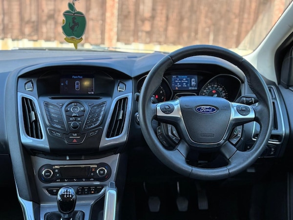 Used Ford Focus 2011 for sale - 74509516: Photo 18