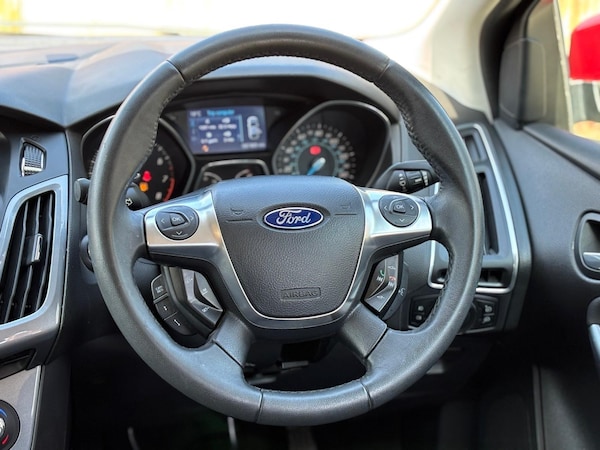 Used Ford Focus 2011 for sale - 74509516: Photo 19