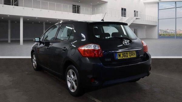 Used Toyota Auris 2010 for sale - 77331434: Photo 3