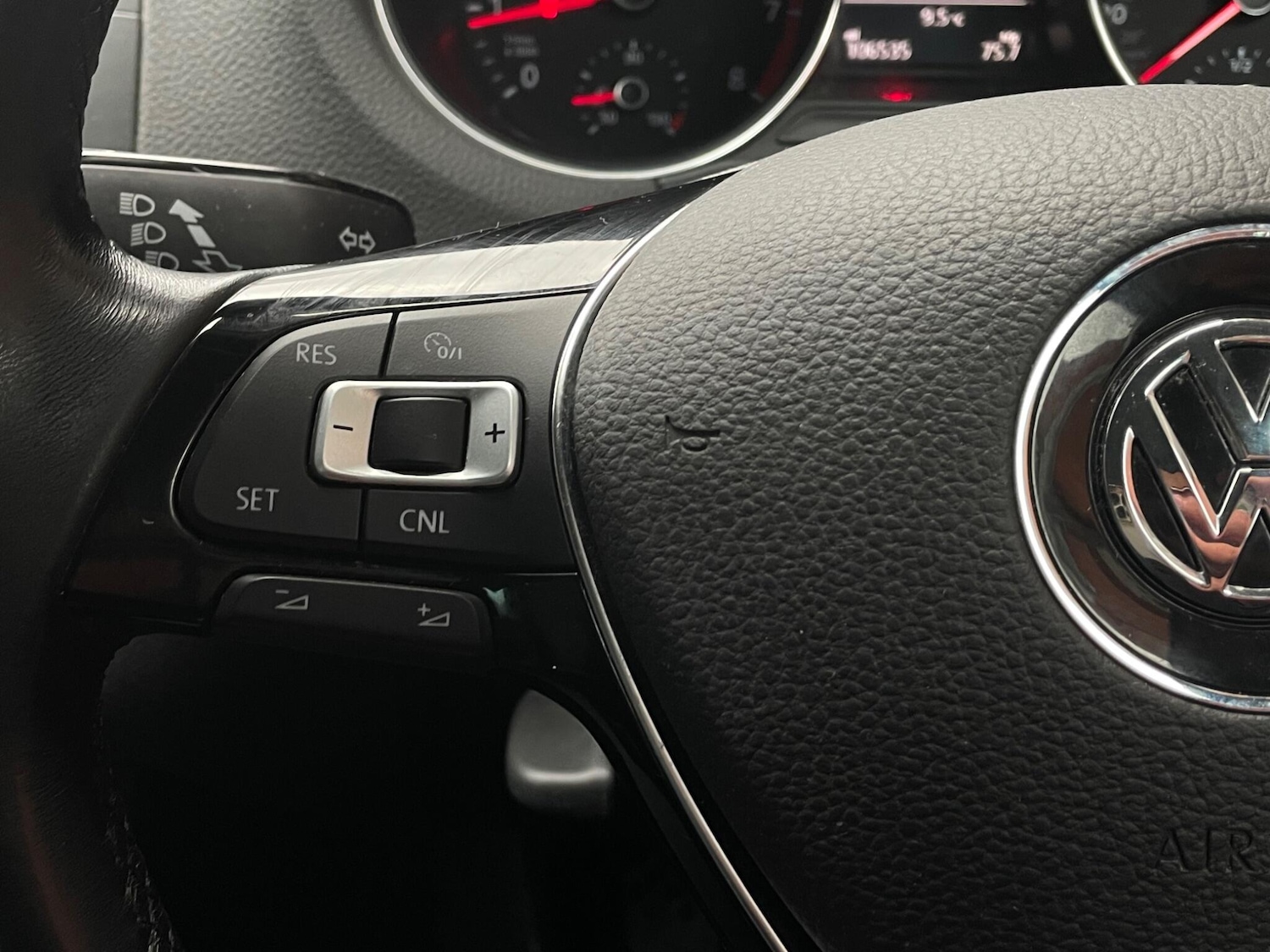 Used Volkswagen Polo 2016 for sale - 76399354: Photo 30