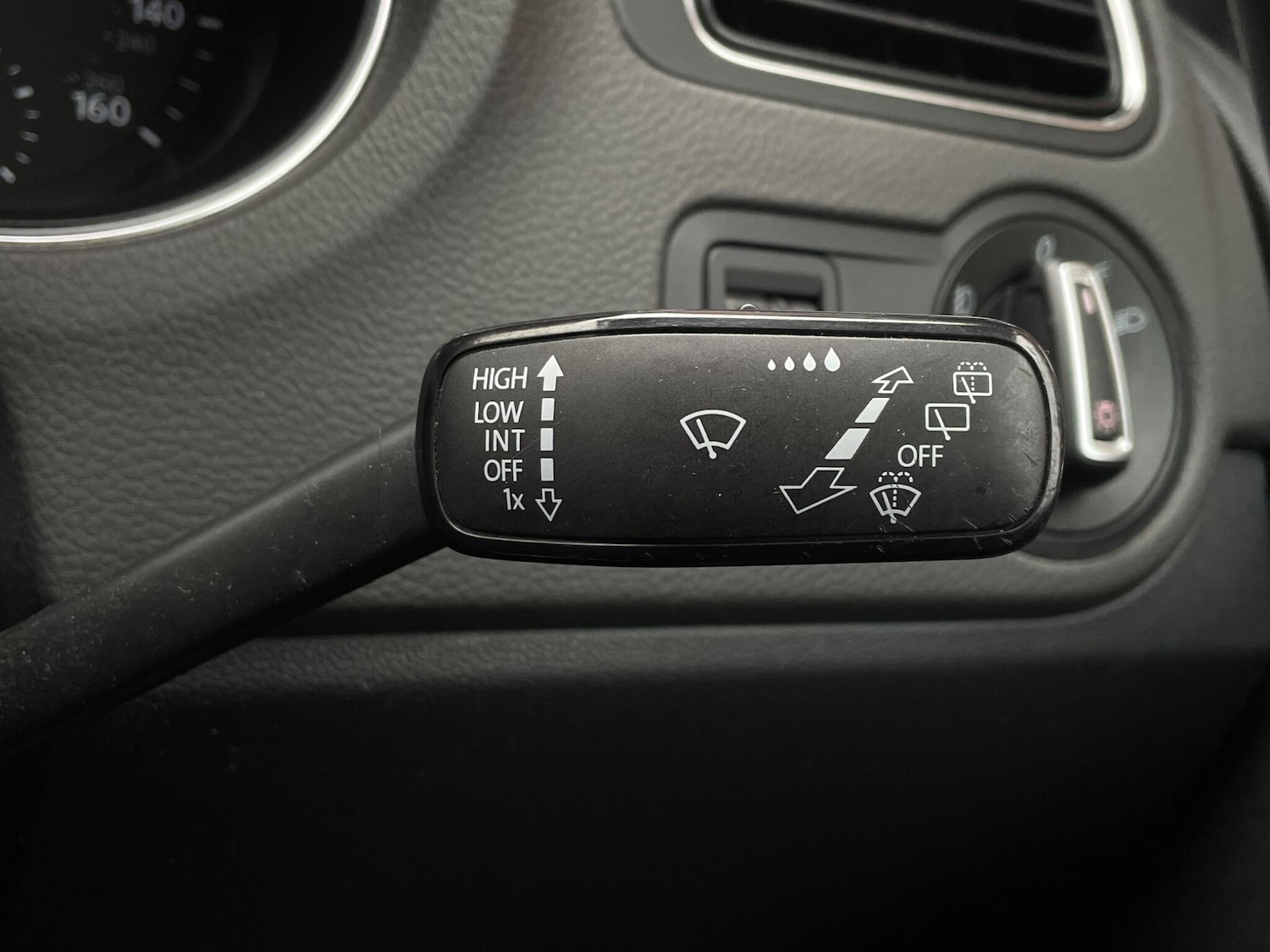 Used Volkswagen Polo 2016 for sale - 76399354: Photo 35