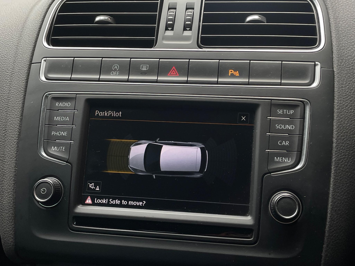 Used Volkswagen Polo 2016 for sale - 76399354: Photo 37