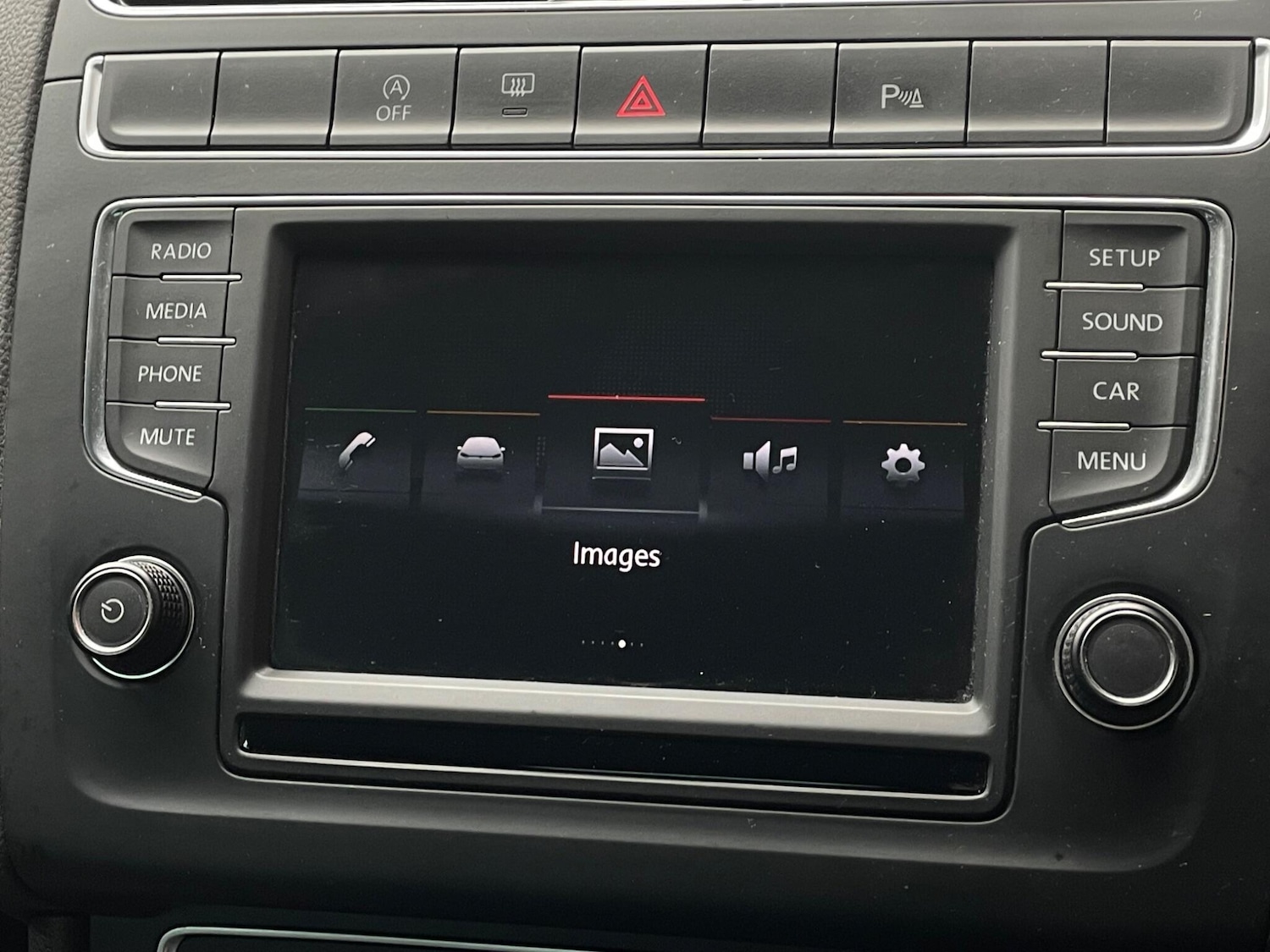 Used Volkswagen Polo 2016 for sale - 76399354: Photo 38