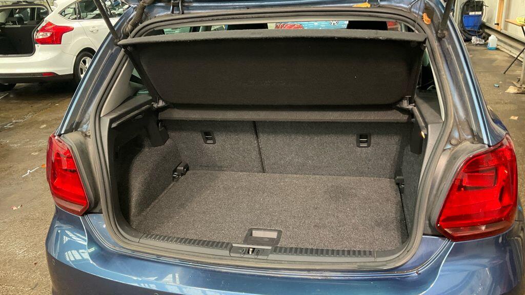 Used Volkswagen Polo 2016 for sale - 76399354: Photo 8