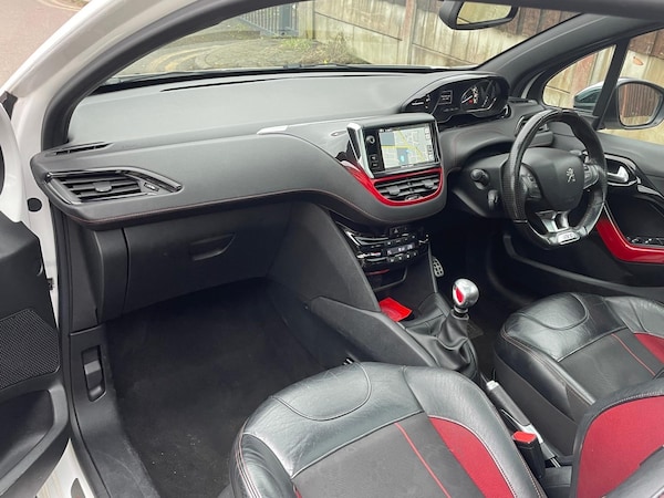 Used Peugeot 208 2014 for sale - 73672275: Photo 14