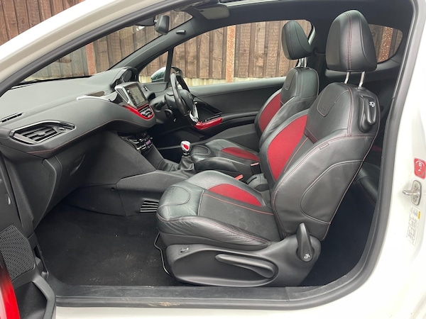 Used Peugeot 208 2014 for sale - 73672275: Photo 17