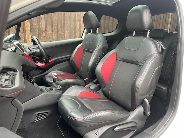 Used Peugeot 208 2014 for sale - 73672275: Photo 19