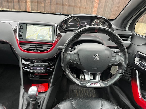 Used Peugeot 208 2014 for sale - 73672275: Photo 27