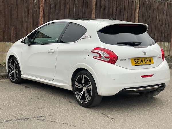 Used Peugeot 208 2014 for sale - 73672275: Photo 3