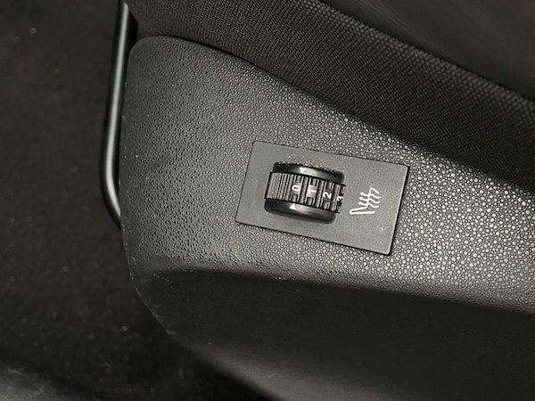 Used Peugeot 208 2014 for sale - 73672275: Photo 45