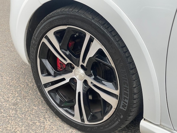 Used Peugeot 208 2014 for sale - 73672275: Photo 58