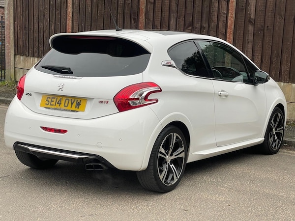 Used Peugeot 208 2014 for sale - 73672275: Photo 6