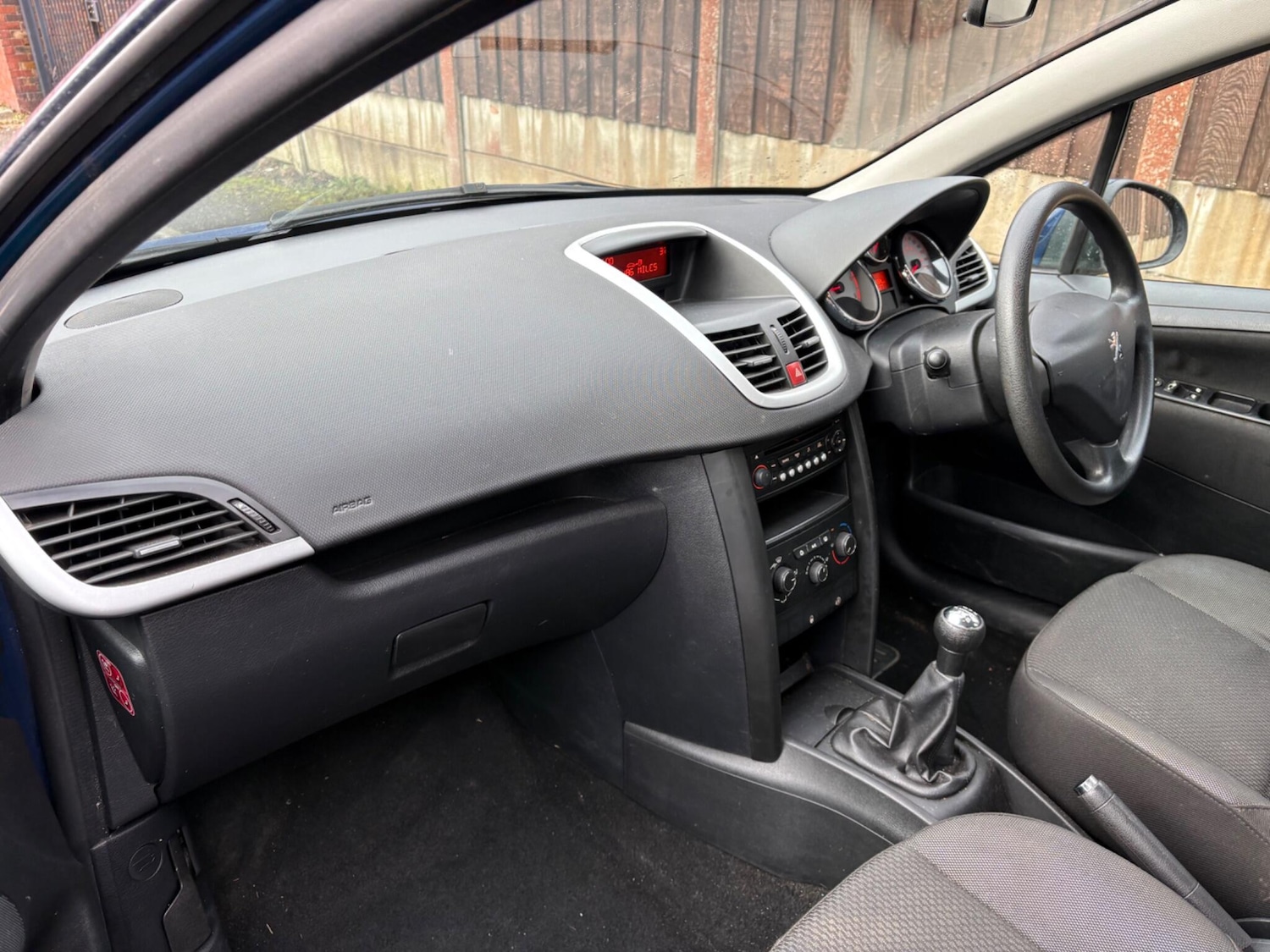 Used Peugeot 207 for sale - 77549368: Photo 31