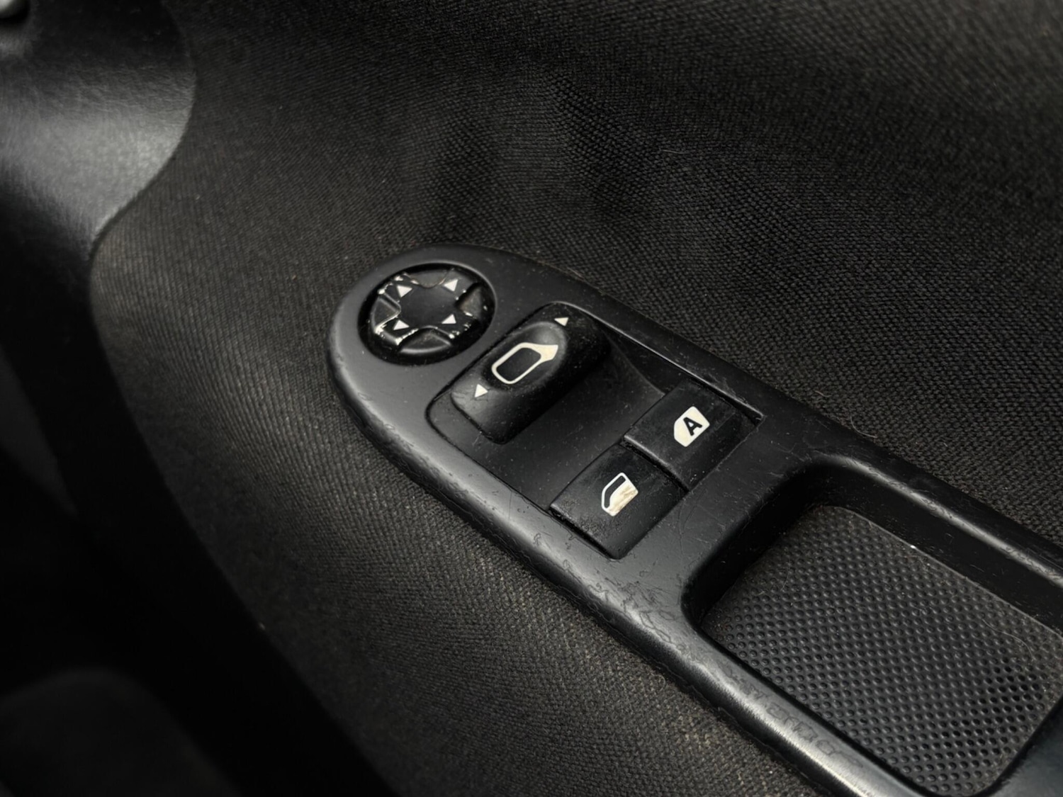 Used Peugeot 207 for sale - 77549368: Photo 55