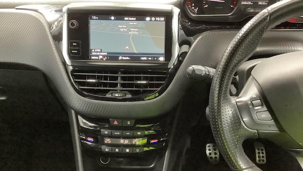 Used Peugeot 208 2018 for sale - 76327219: Photo 10