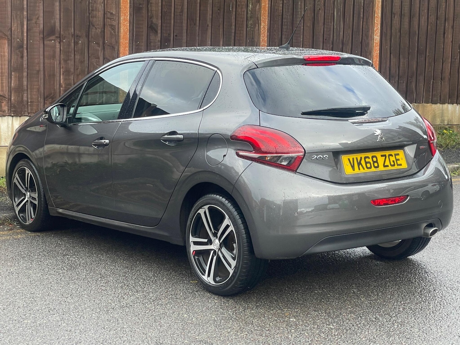 Used Peugeot 208 2018 for sale - 76327219: Photo 11