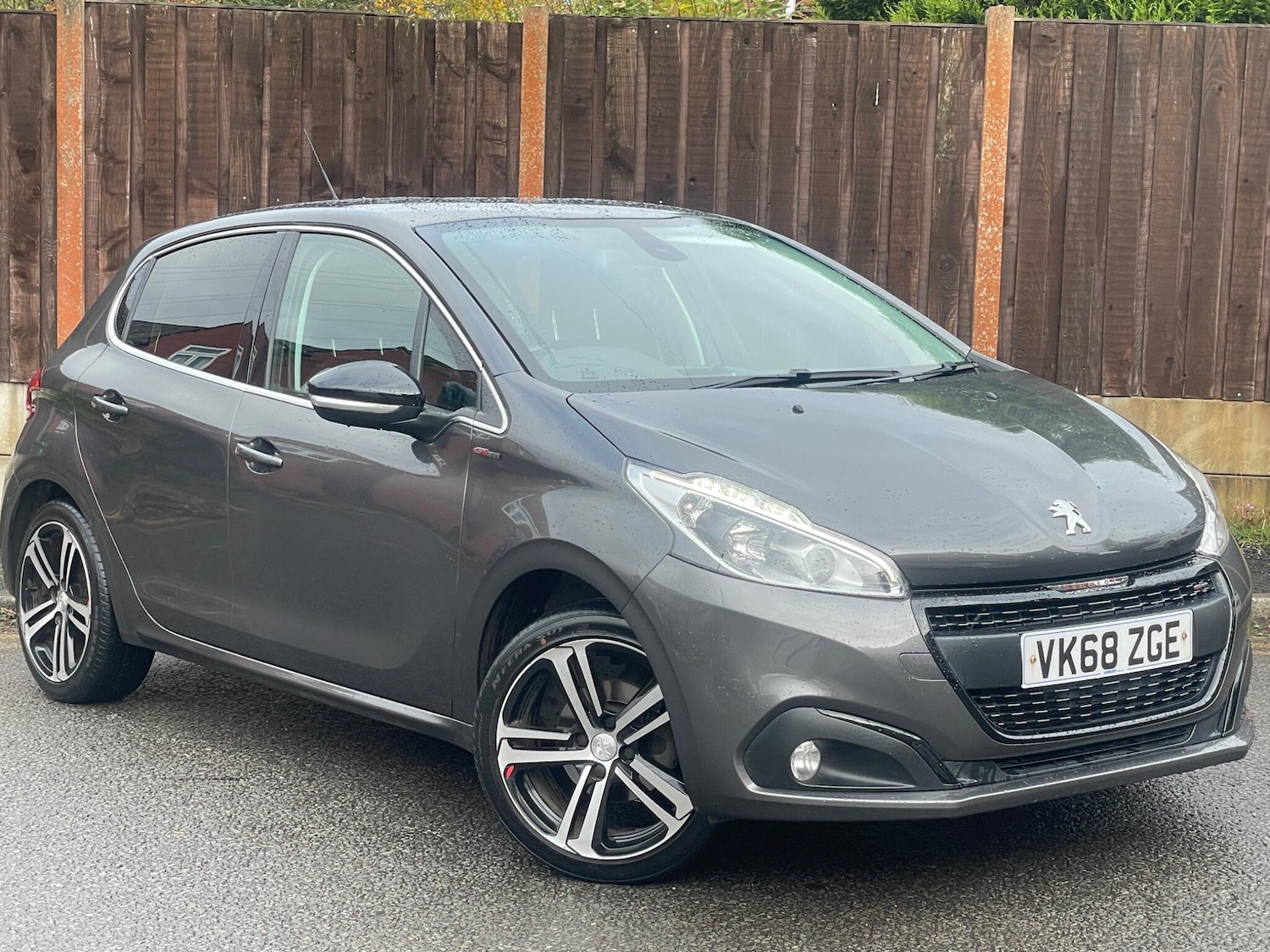 Used Peugeot 208 2018 for sale - 76327219: Photo 13