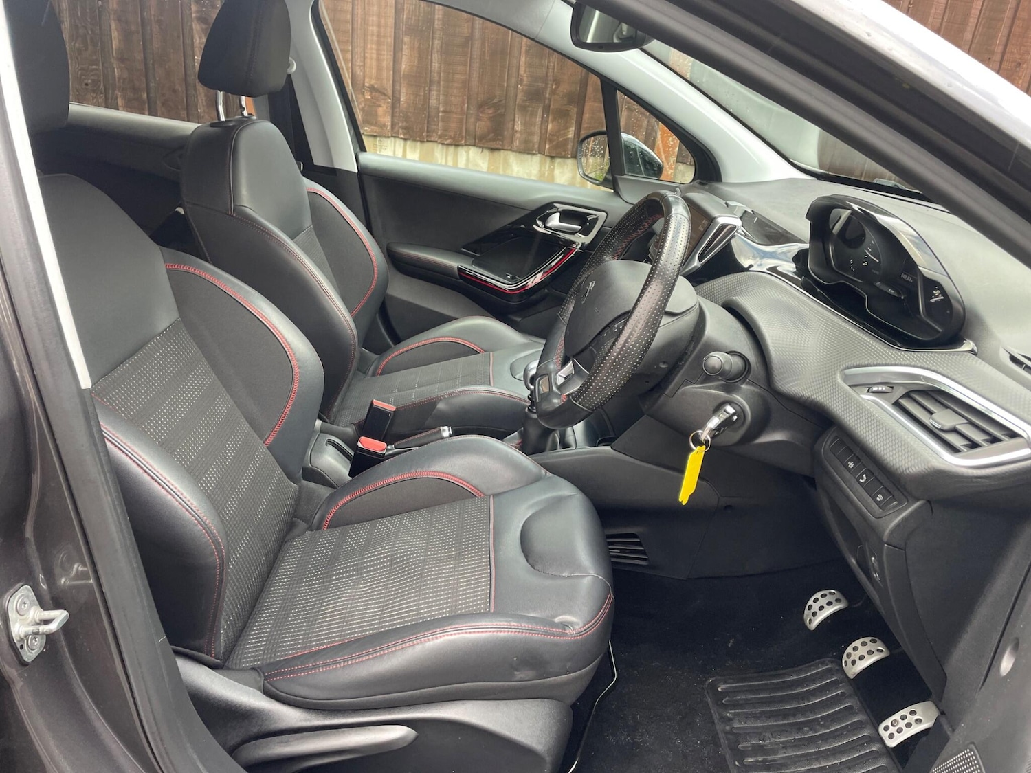 Used Peugeot 208 2018 for sale - 76327219: Photo 29