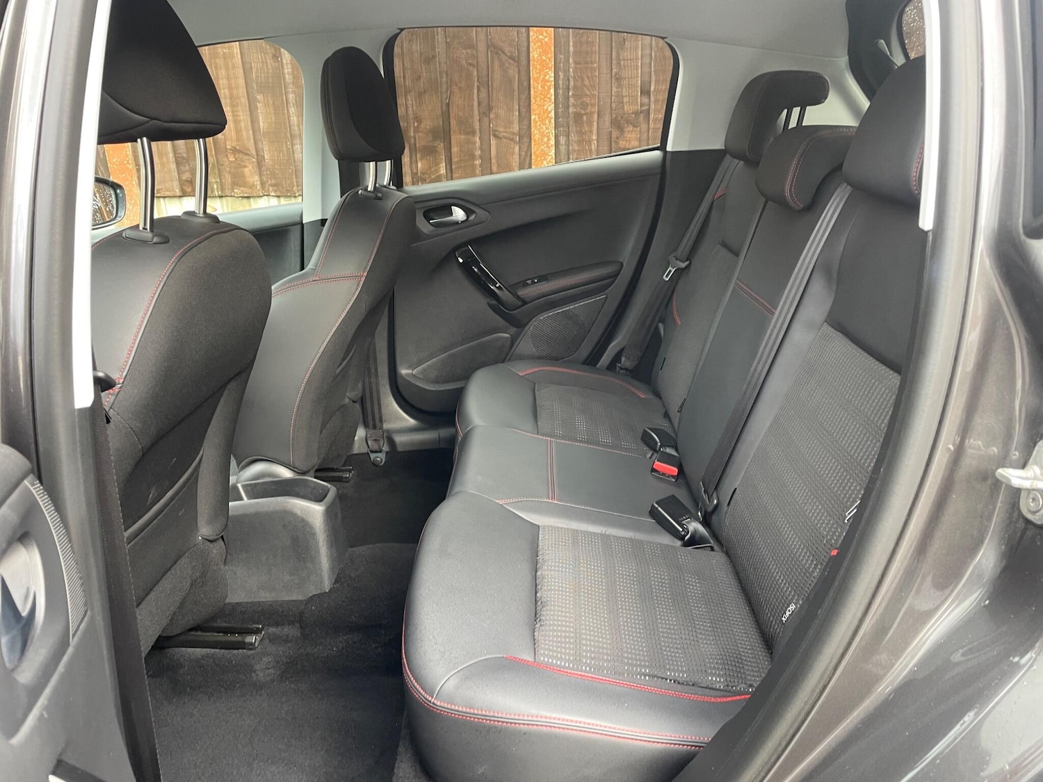 Used Peugeot 208 2018 for sale - 76327219: Photo 35