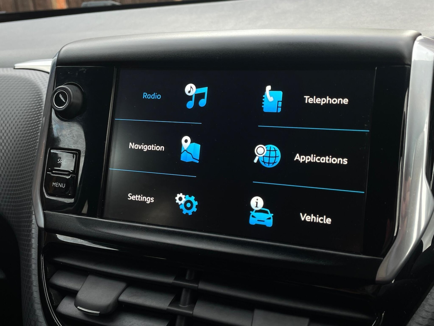 Used Peugeot 208 2018 for sale - 76327219: Photo 42