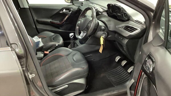 Used Peugeot 208 2018 for sale - 76327219: Photo 7