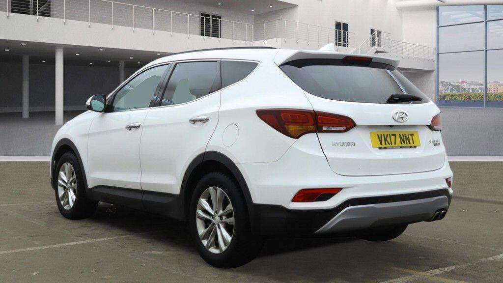 Used Hyundai Santa Fe 2017 for sale - 77215663: Photo 2