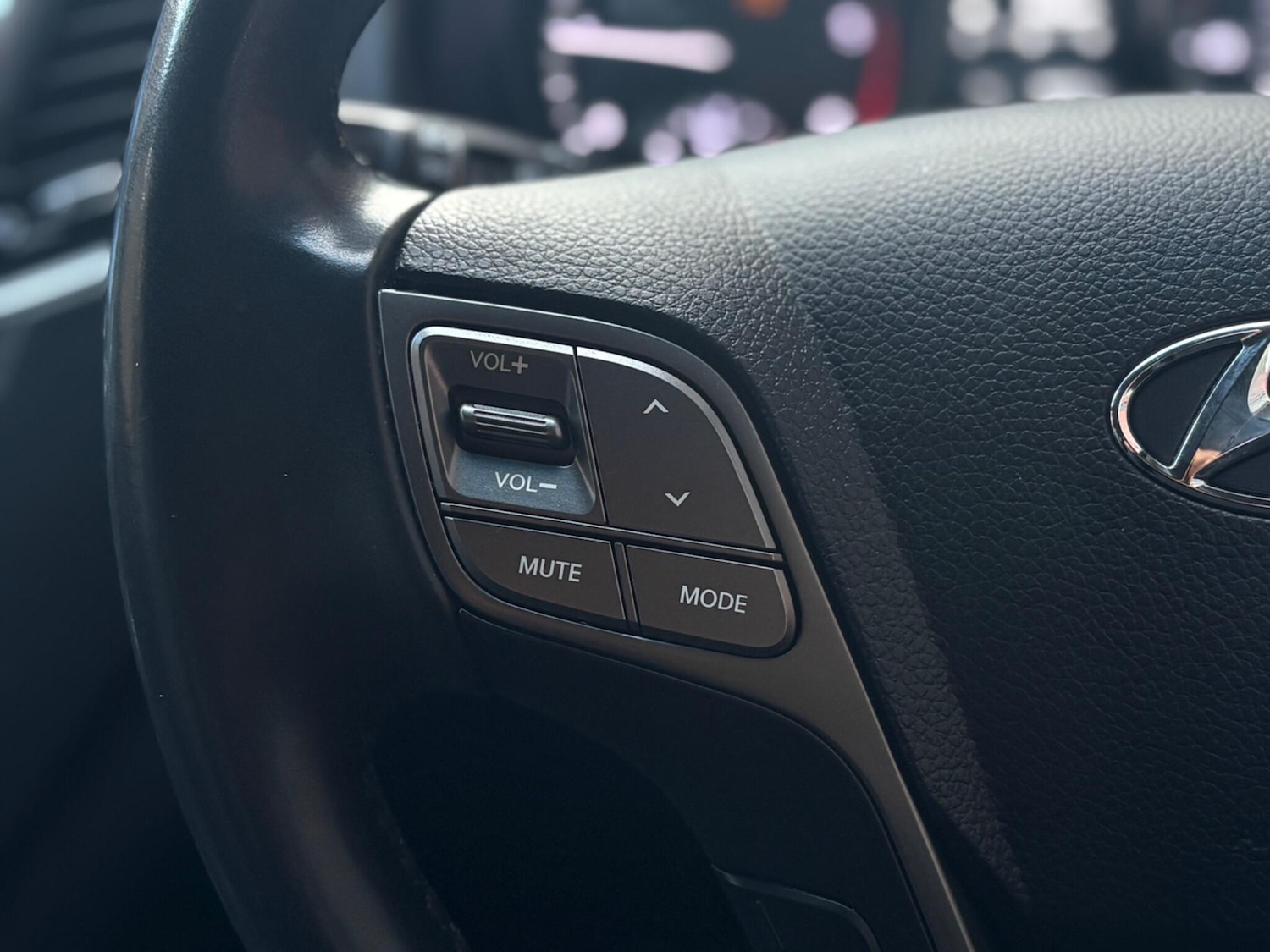 Used Hyundai Santa Fe 2017 for sale - 77215663: Photo 31