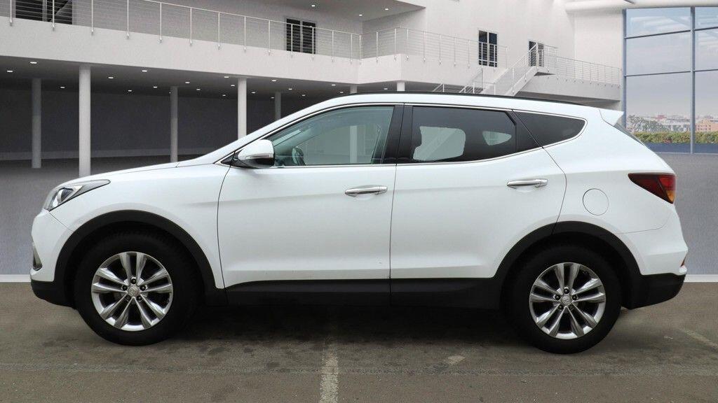 Used Hyundai Santa Fe 2017 for sale - 77215663: Photo 5