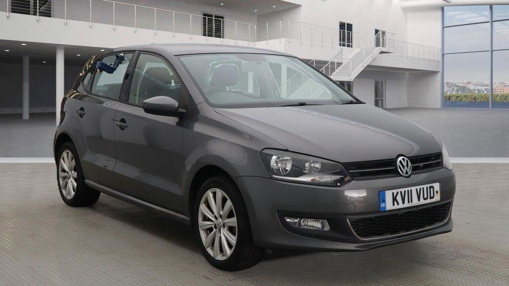 Used Volkswagen Polo 2011 for sale - 76432326: Photo 1