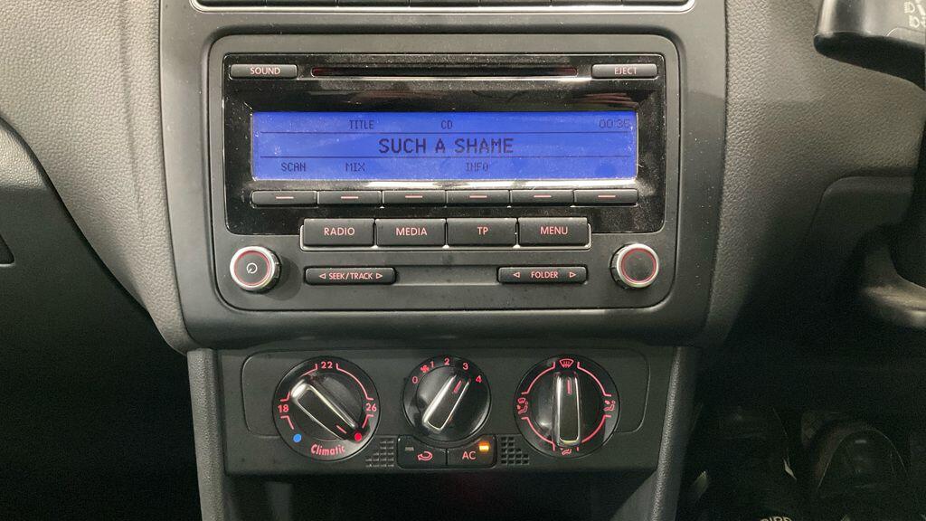 Used Volkswagen Polo 2011 for sale - 76432326: Photo 10