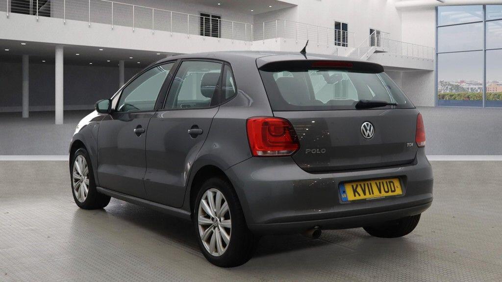Used Volkswagen Polo 2011 for sale - 76432326: Photo 2