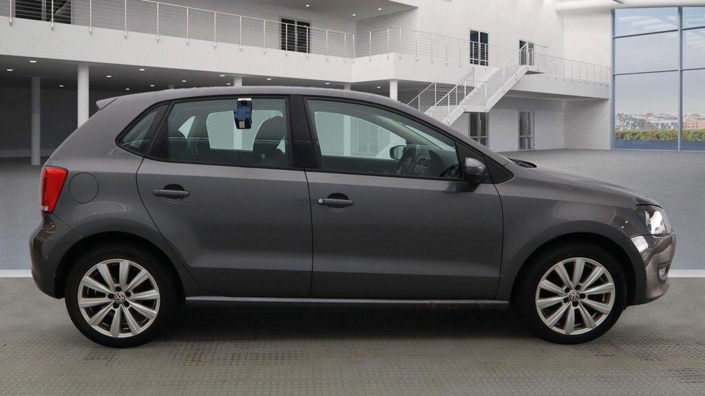 Used Volkswagen Polo 2011 for sale - 76432326: Photo 6