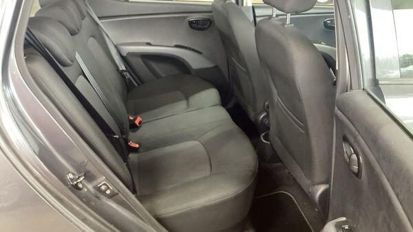 Used Hyundai i10 2012 for sale - 77738170: Photo 5